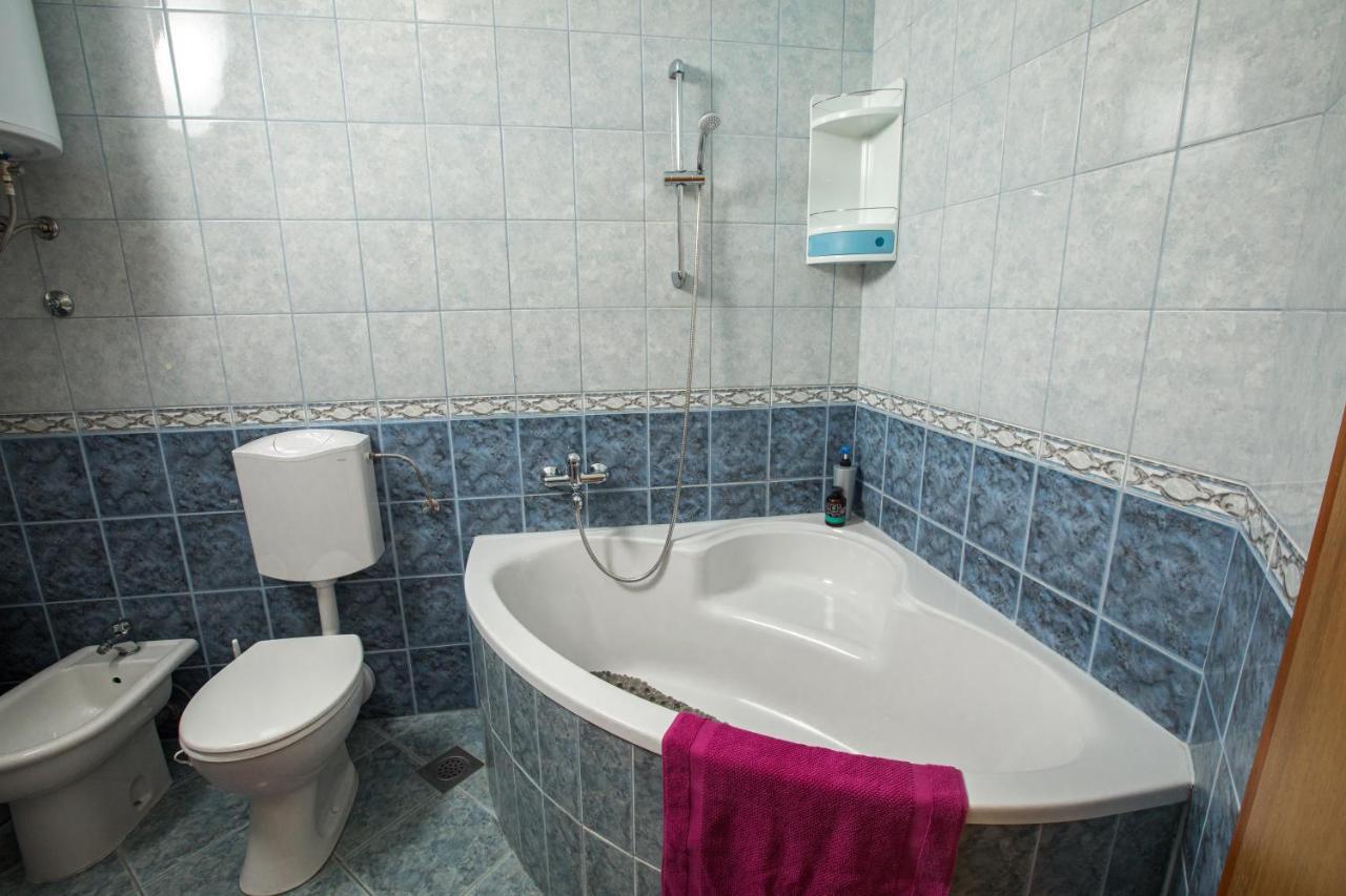 3 Bedrooms Apartman Dmt Kaštela Zewnętrze zdjęcie