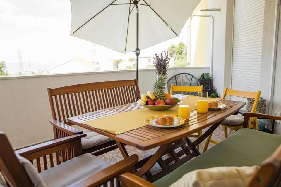 3 Bedrooms Apartman Dmt Kaštela Zewnętrze zdjęcie